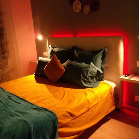 Le Bourget - Suite Romantique Narbona Esterno foto