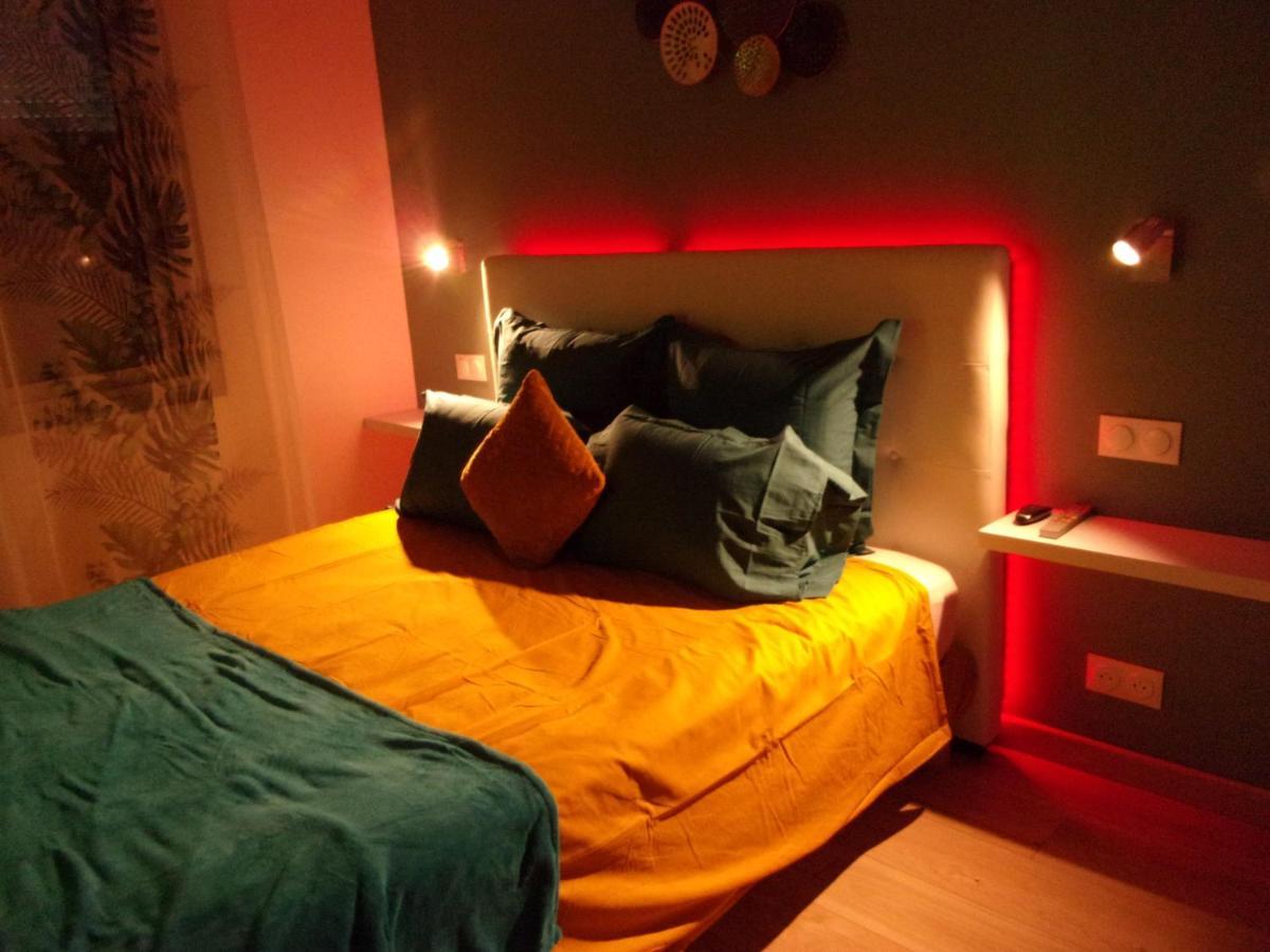 Le Bourget - Suite Romantique Narbona Esterno foto