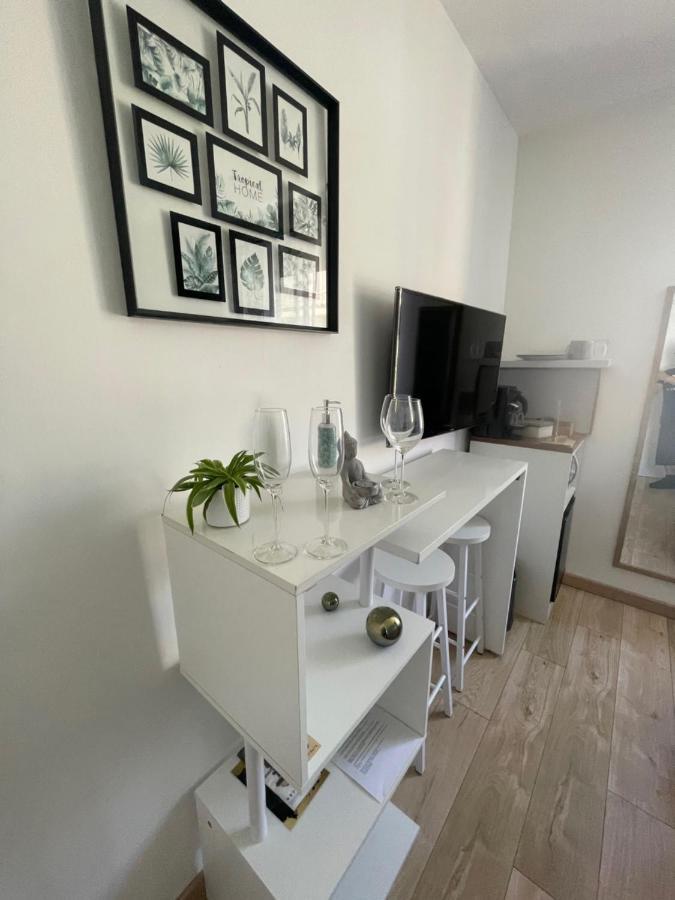 Le Bourget - Suite Romantique Narbona Esterno foto
